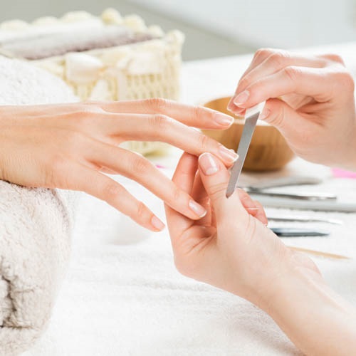 Deluxe Manicure