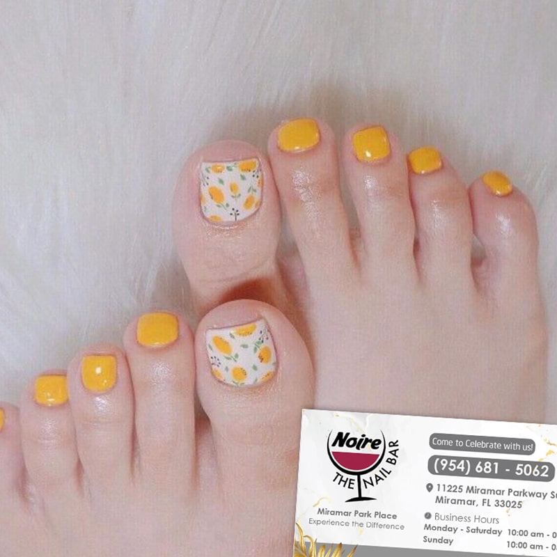 P6. Deluxe Volcano Pedicure